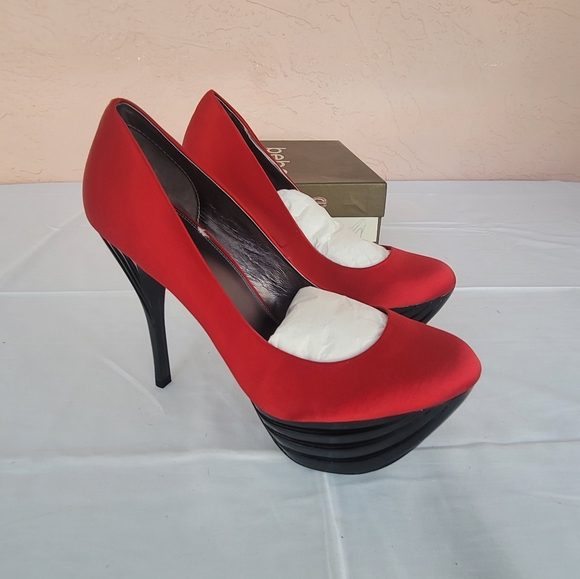NEW Bebe Riley Platform Heels Heatwave Red - Picture 2 of 11